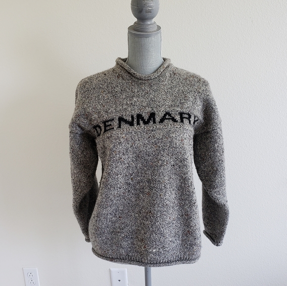 Carraig Donn Sweaters - Carraig Donn 100% Pure New Wool  Sweater Denmark Graphic  Medium